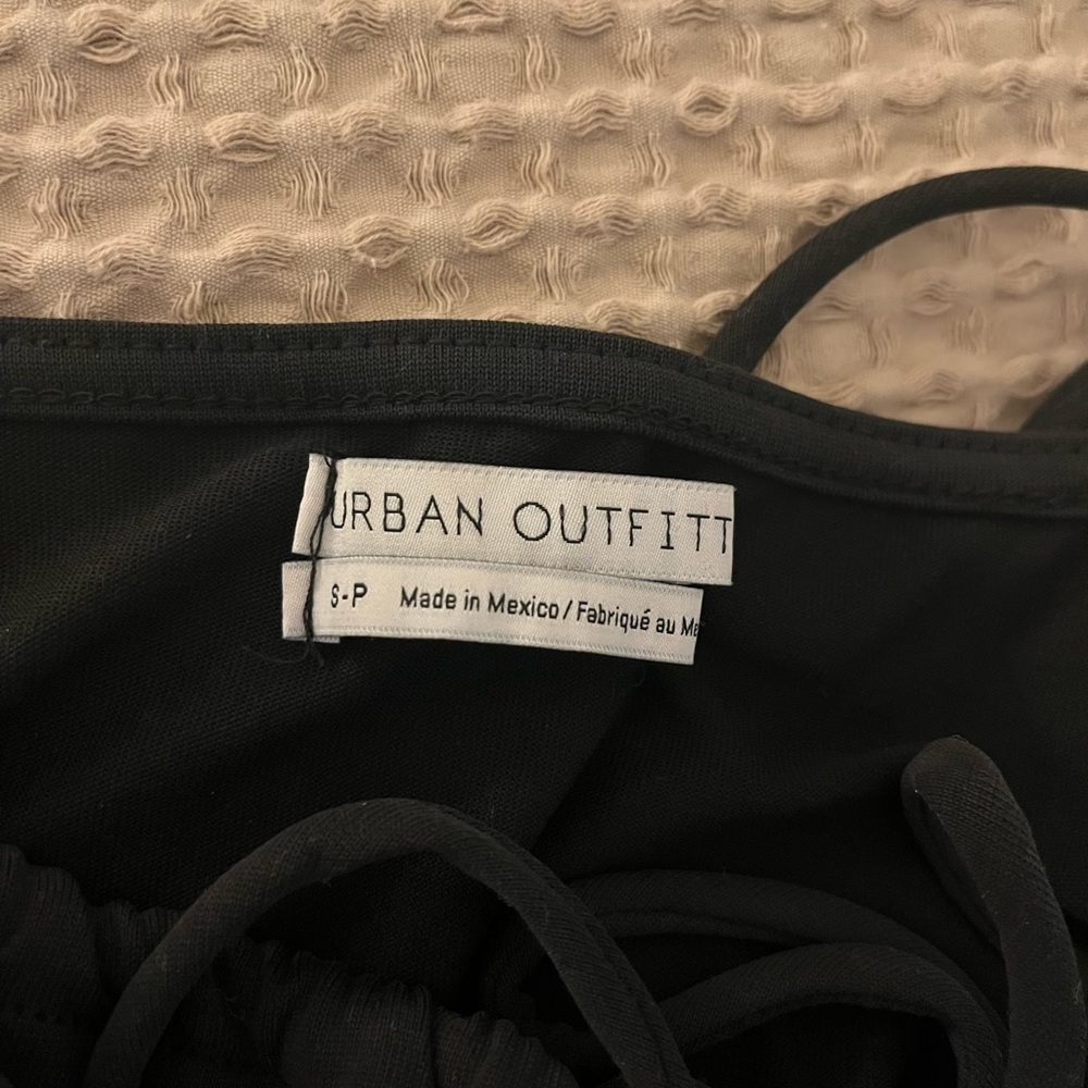 Urban Outfitters Romper - Picture 3 of 3